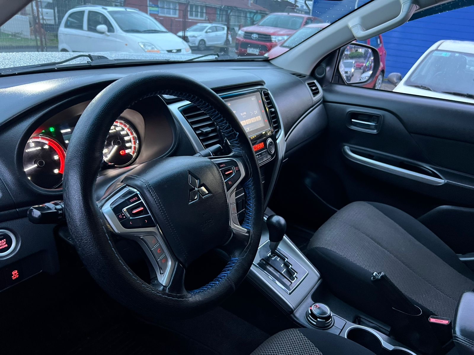 Mitsubishi L200 DAKAR AUT 4x4 2020 - Imagen 5