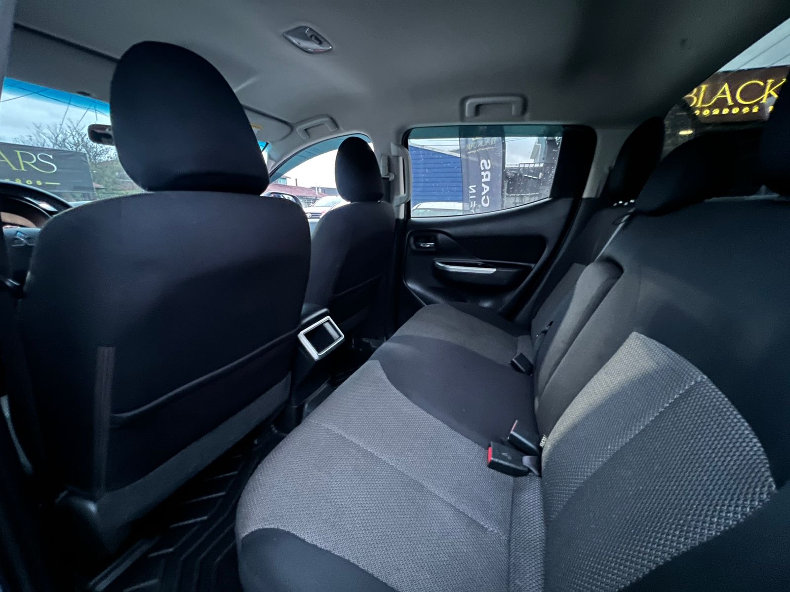 Mitsubishi L200 DAKAR AUT 4x4 2020 - Imagen 9