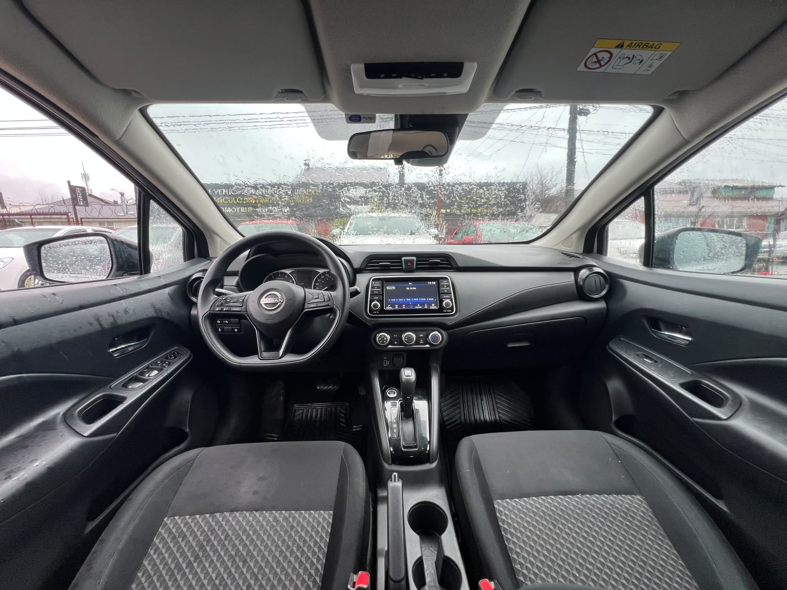 NISSAN VERSA AUTOMÁTICO 2024 - Imagen 8