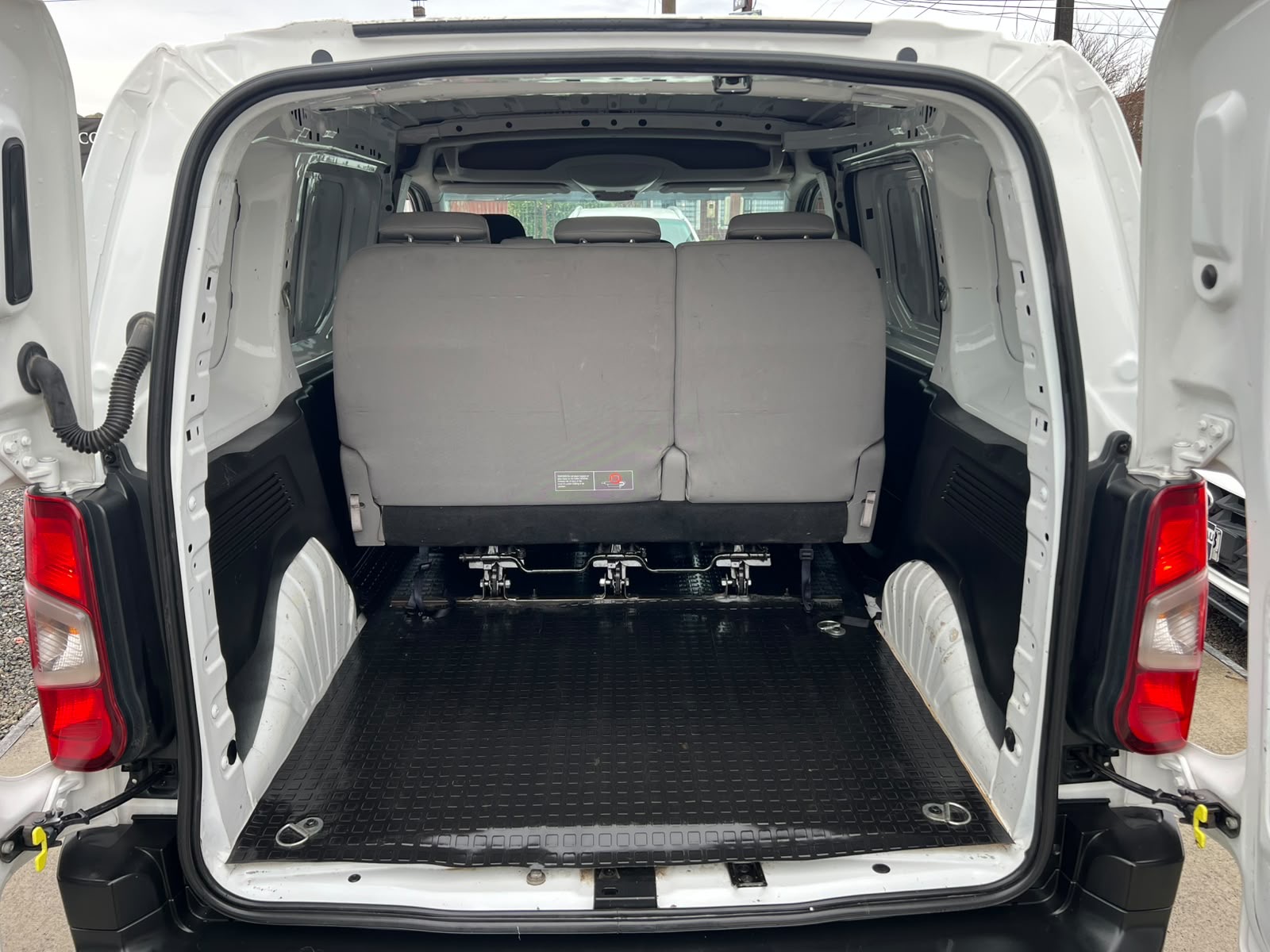 Citroen Berlingo 1.6 HDI 2020 - Imagen 9