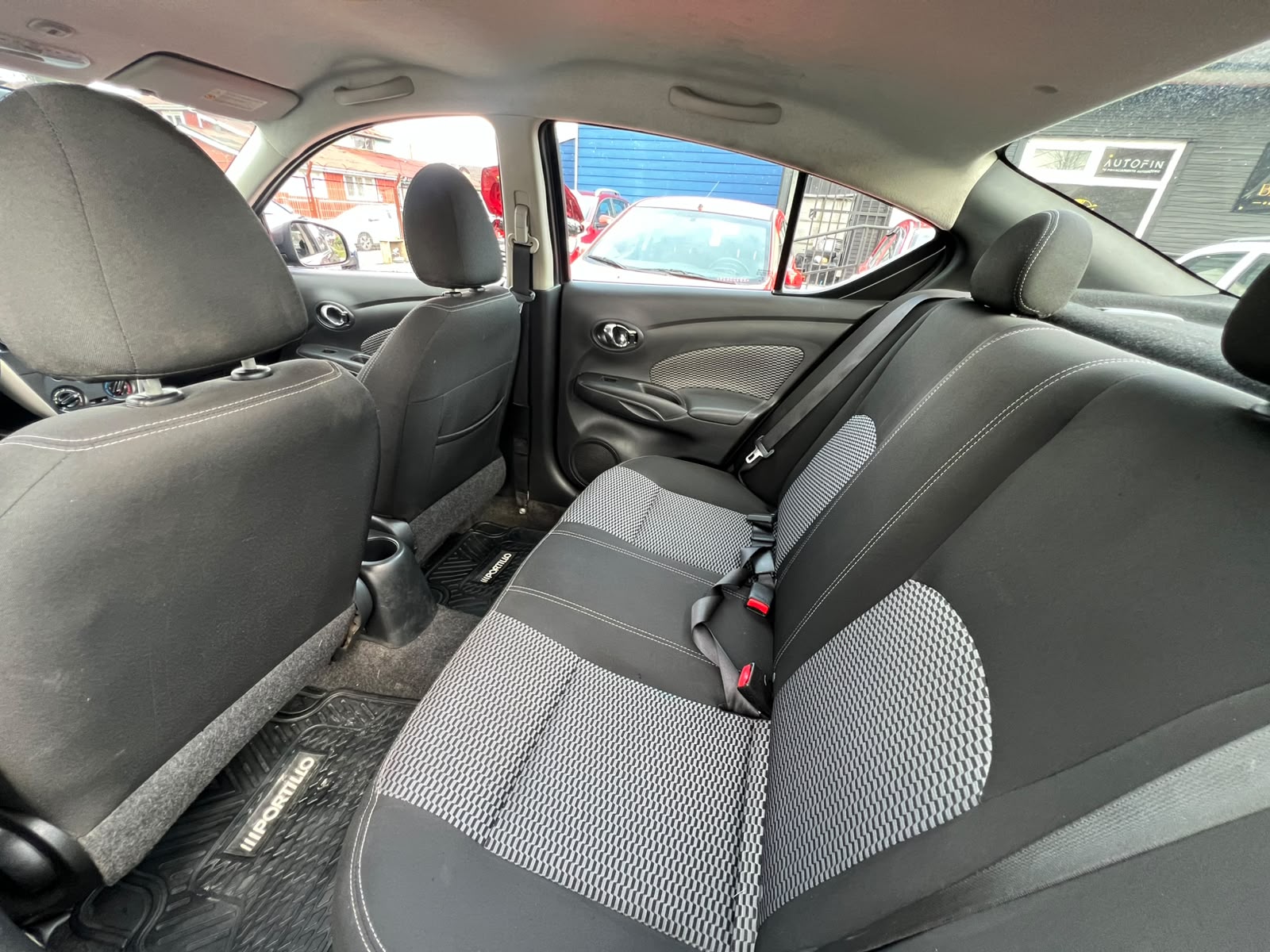 Nissan Versa 2018 - Imagen 7