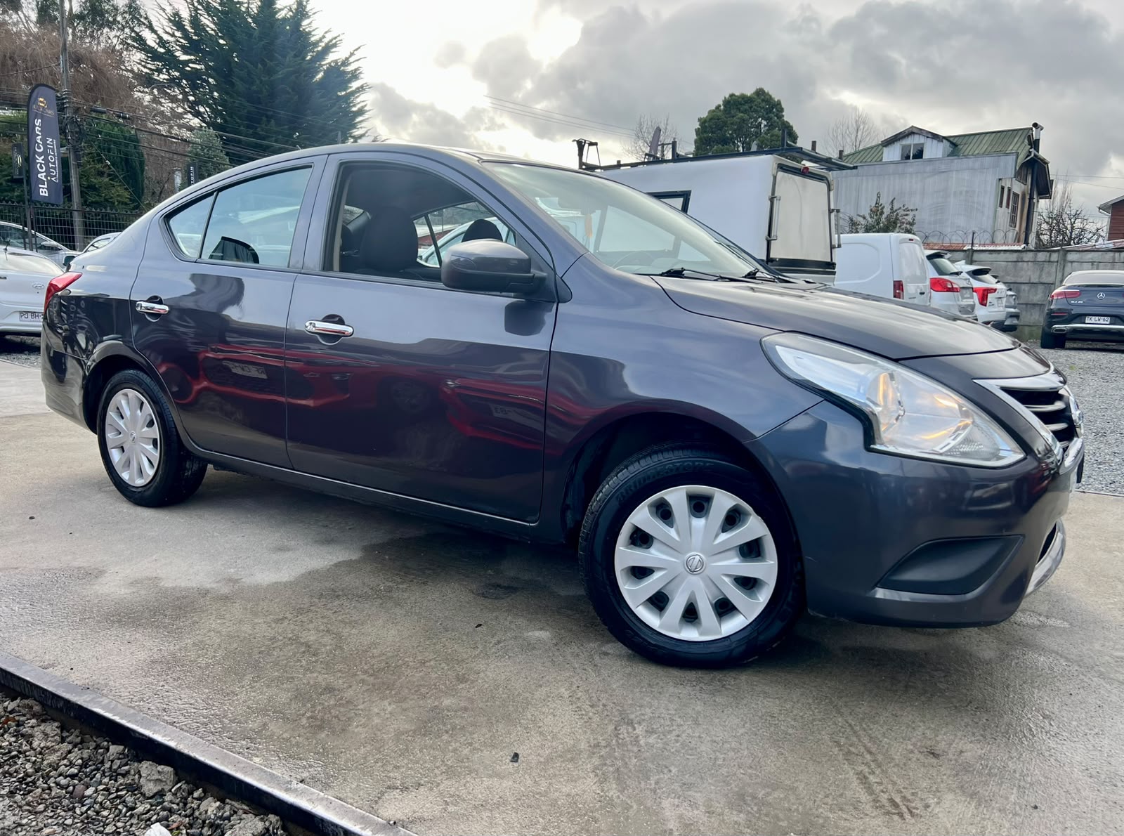 Nissan Versa 2018 - Imagen 2