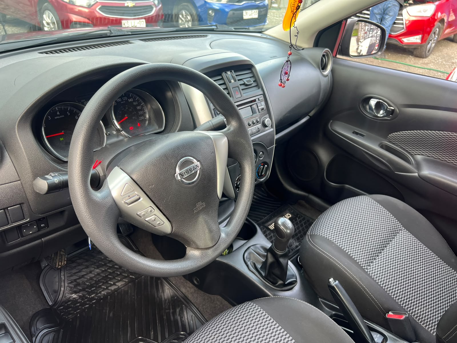 Nissan Versa 2018 - Imagen 5