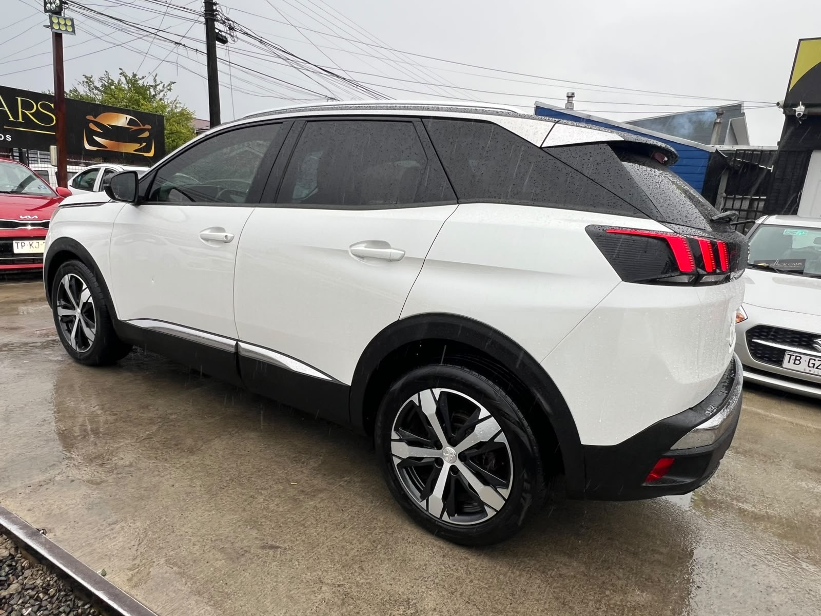 PEUGEOT 3008 DIESEL 1.6 ALLURE AUTOMÁTICO 2018 - Imagen 4