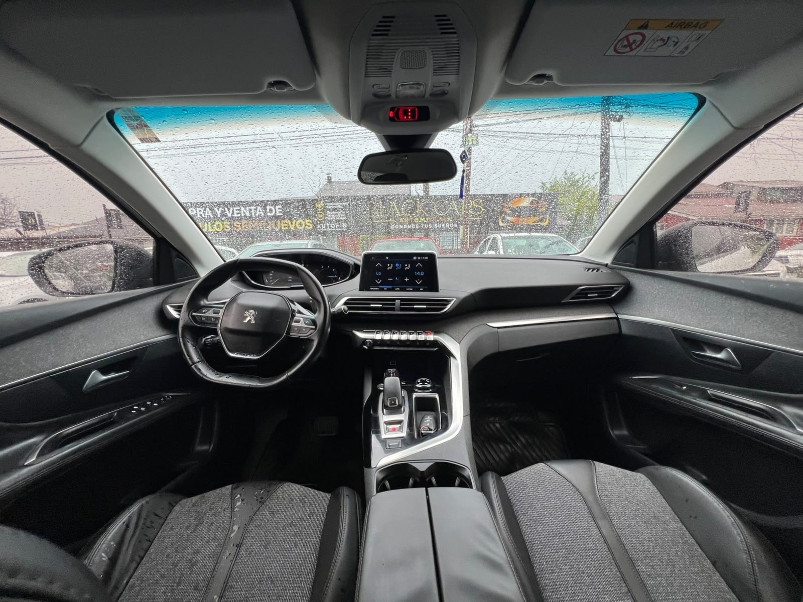 PEUGEOT 3008 DIESEL 1.6 ALLURE AUTOMÁTICO 2018 - Imagen 9
