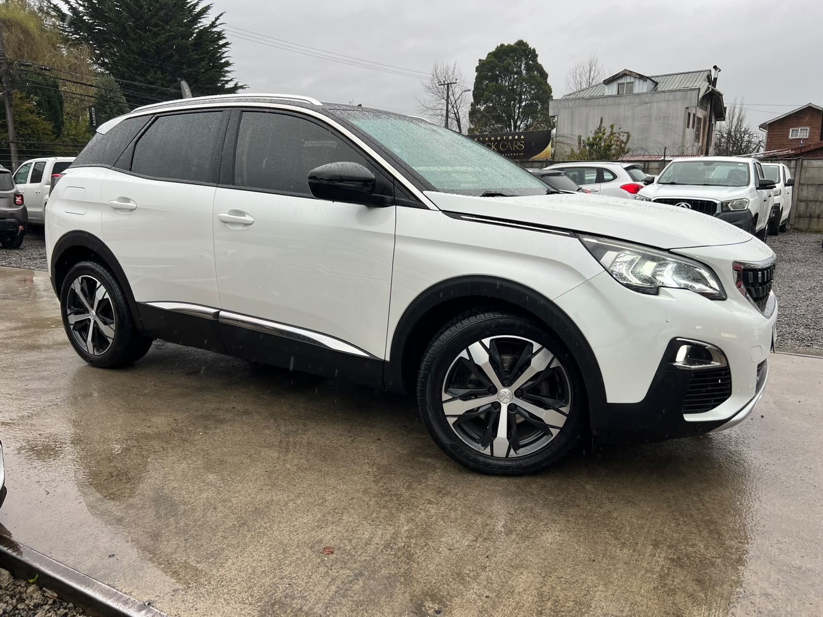 PEUGEOT 3008 DIESEL 1.6 ALLURE AUTOMÁTICO 2018 - Imagen 2