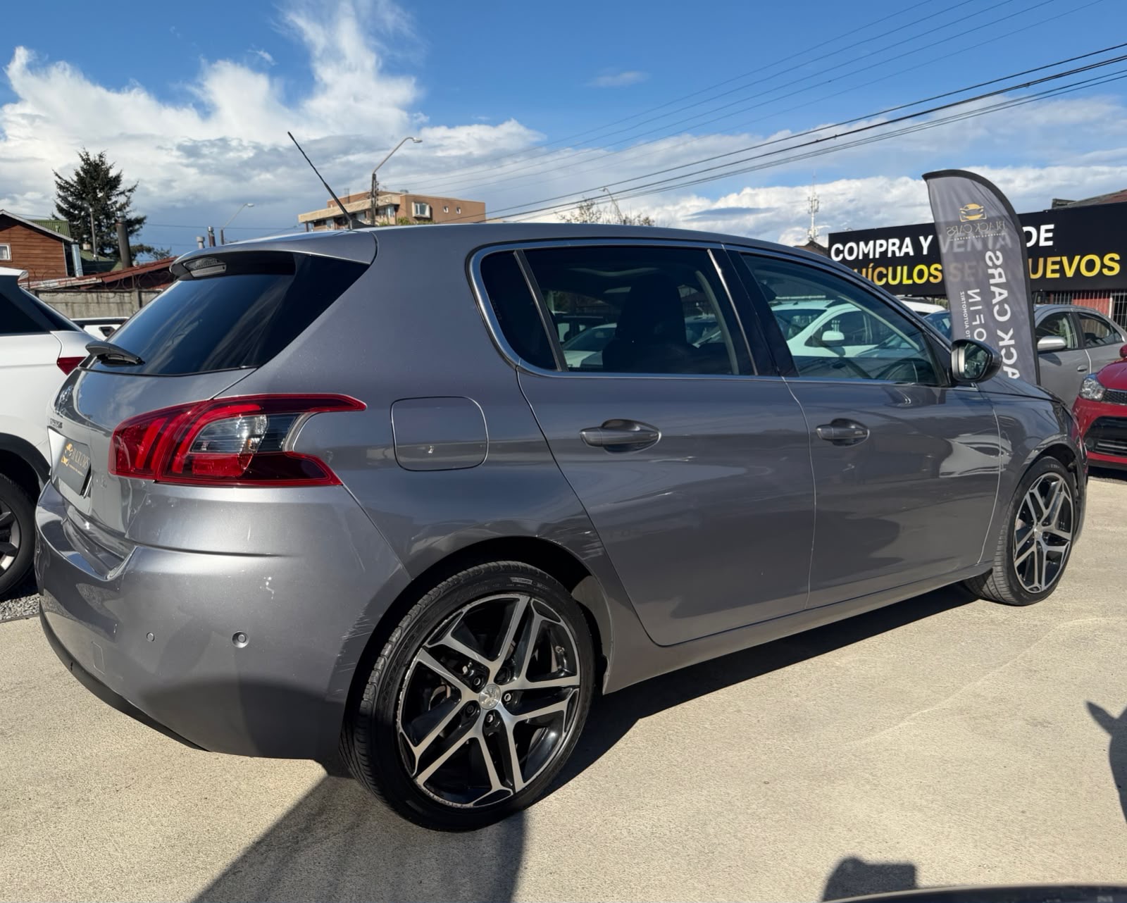 PEUGEOT 308 ALLURE HDI 1.6 AT 2018 - Imagen 4