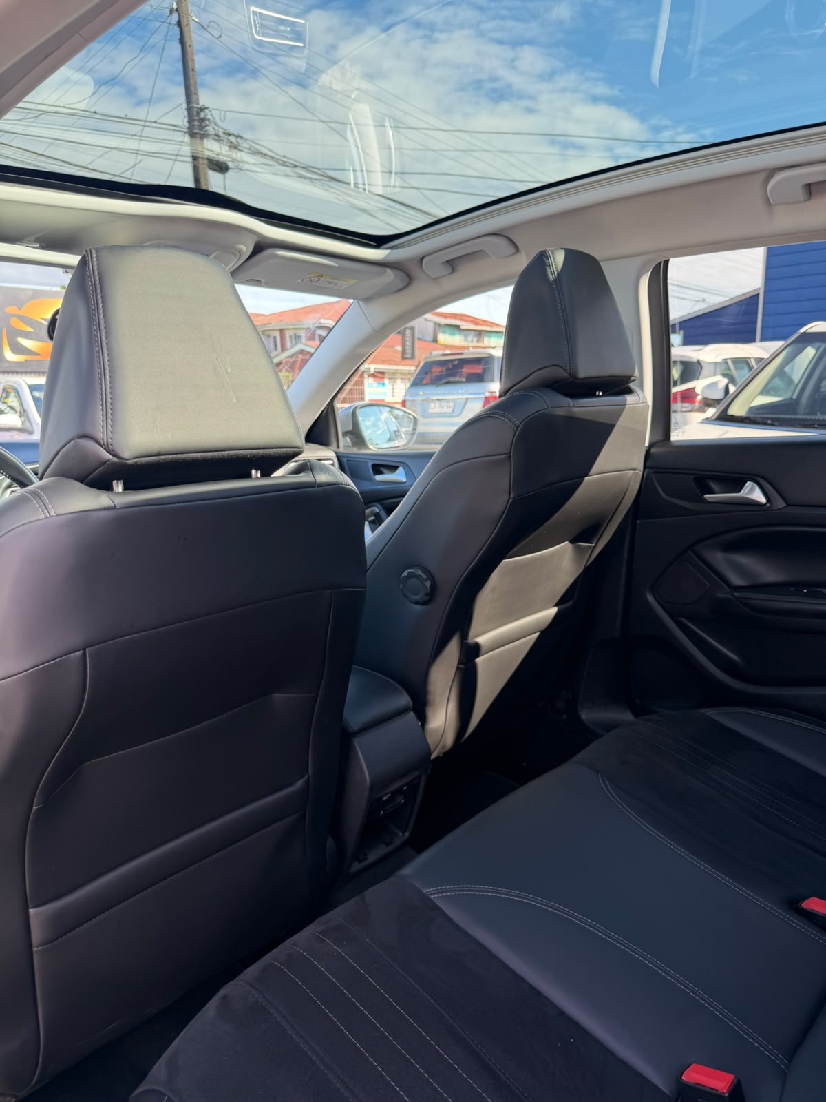 PEUGEOT 308 ALLURE HDI 1.6 AT 2018 - Imagen 11